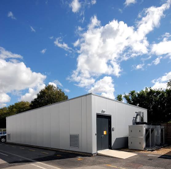 Edge data center modular deployment