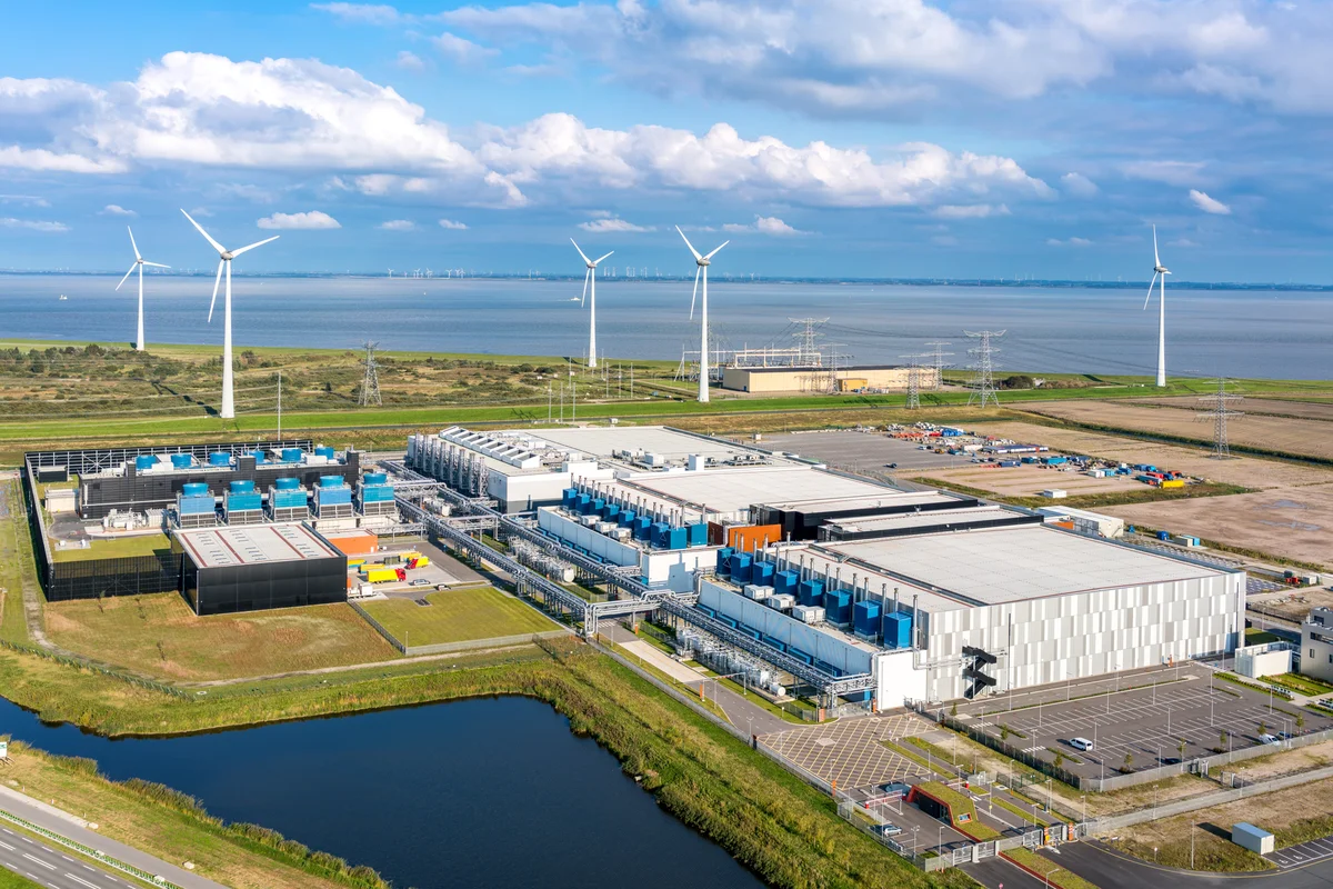 Green and Low-Carbon Data Center